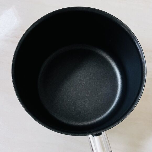 Nordic Ware USA 1.5 QT Non-stick Saucepan Dark Green with Lid - Picture 10 of 11